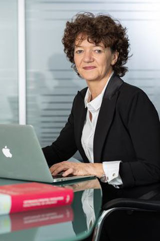 Maître Sophie Pujol-Bainier, ancien Bâtonnier, avocat au Barreau de Mulhouse (68)